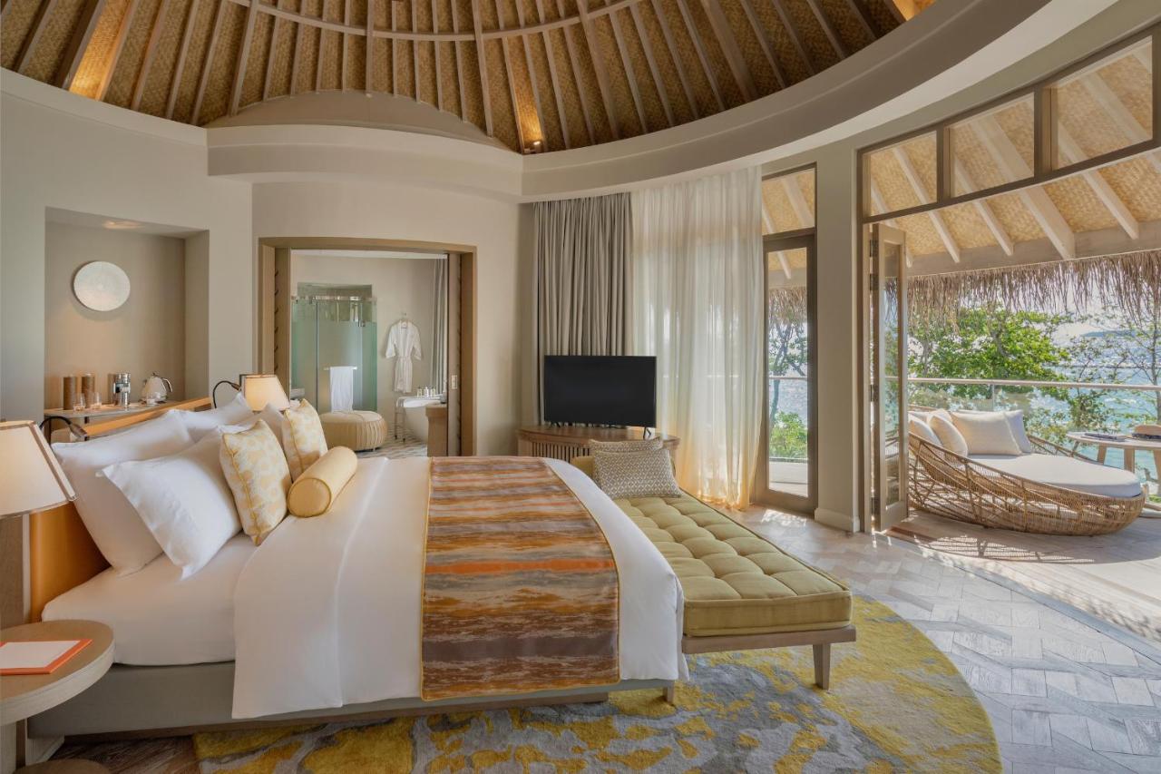 Hotel The Nautilus Maldives Kamadhoo Esterno foto