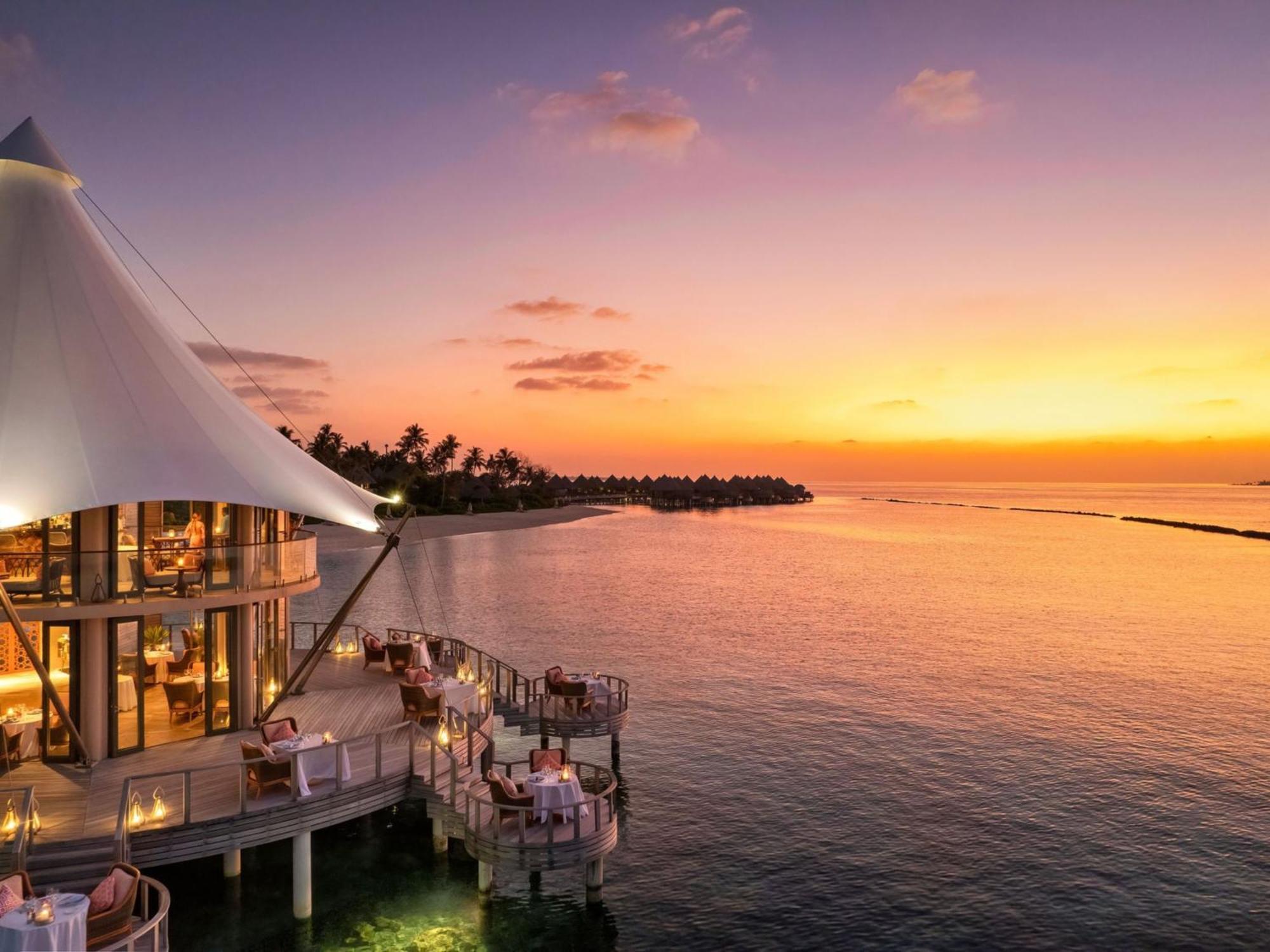 Hotel The Nautilus Maldives Kamadhoo Esterno foto